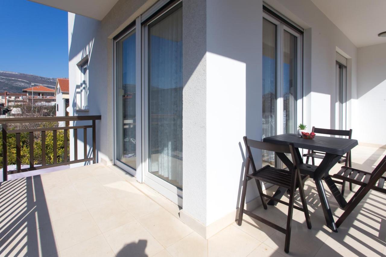 Apartments Villa Japeri Kaštela Eksteriør bilde