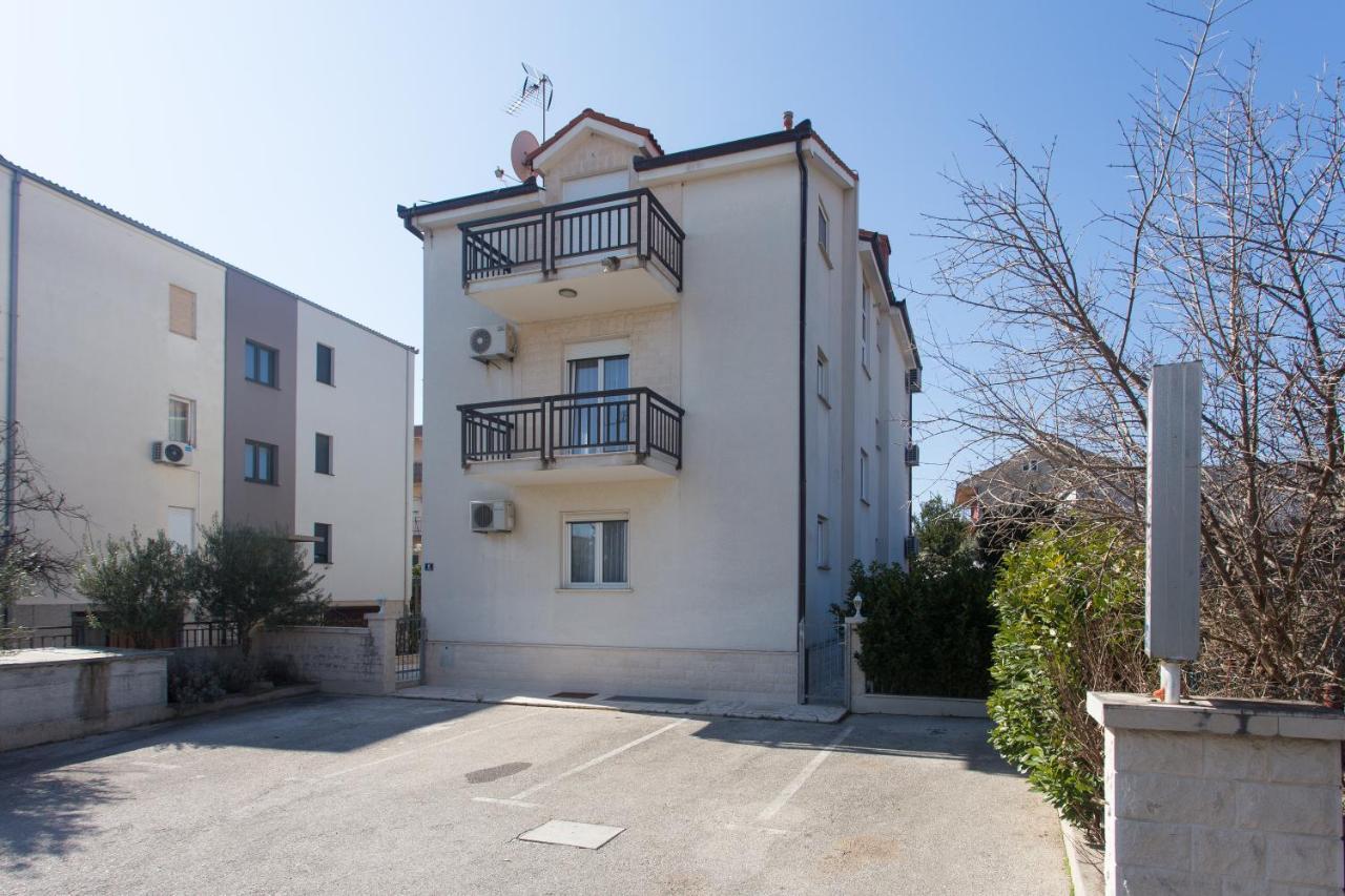 Apartments Villa Japeri Kaštela Eksteriør bilde